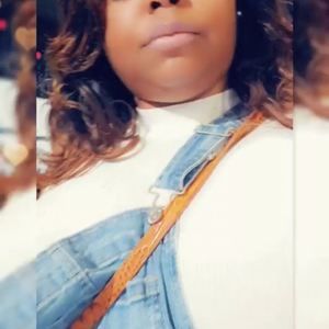 Meet your Posher, Lay